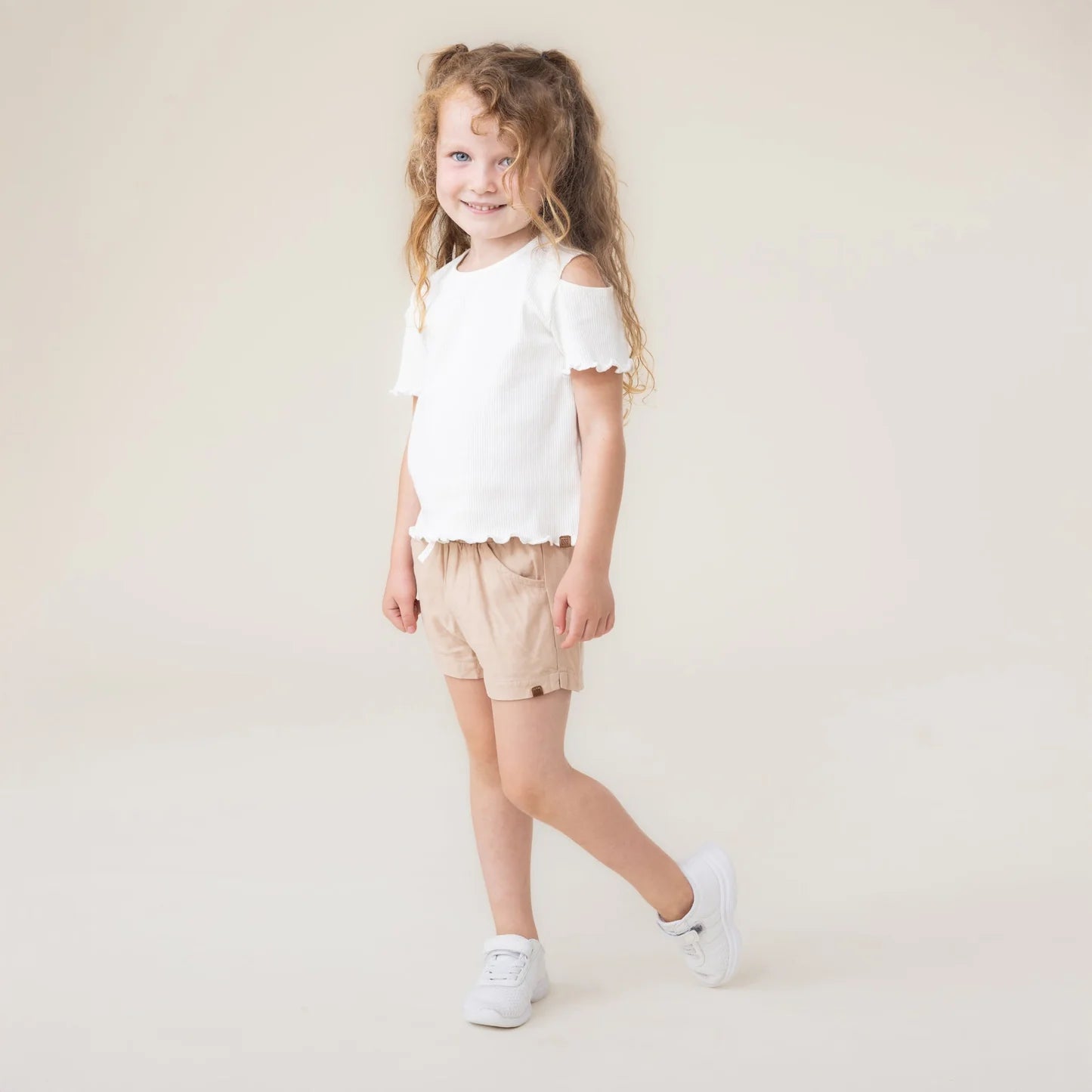 Ribbed Ruffle Tee