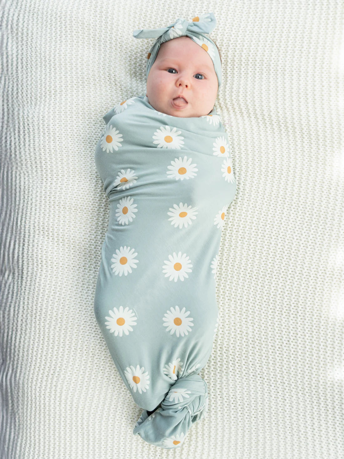 Bamboo Daisy Swaddle Blanket